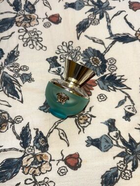 Versace Dylan Turquoise Pour Femme Eau de Toilette Perfume
